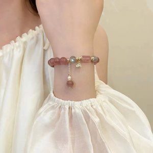 Natural strawberry crystal pink crystal bracelet for women